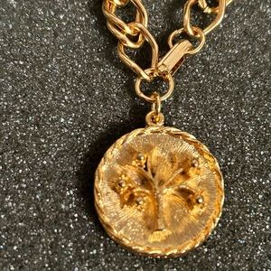 Beautiful Vintage Tree of Life Goldtone Bracelet